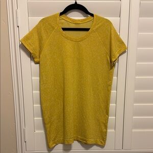 Lululemon swiftly tech short sleeve yellow size 10